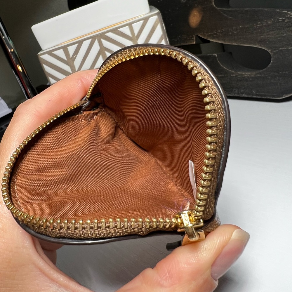 Coach Signature Keychain ⭐️ - Picture 3 of 4